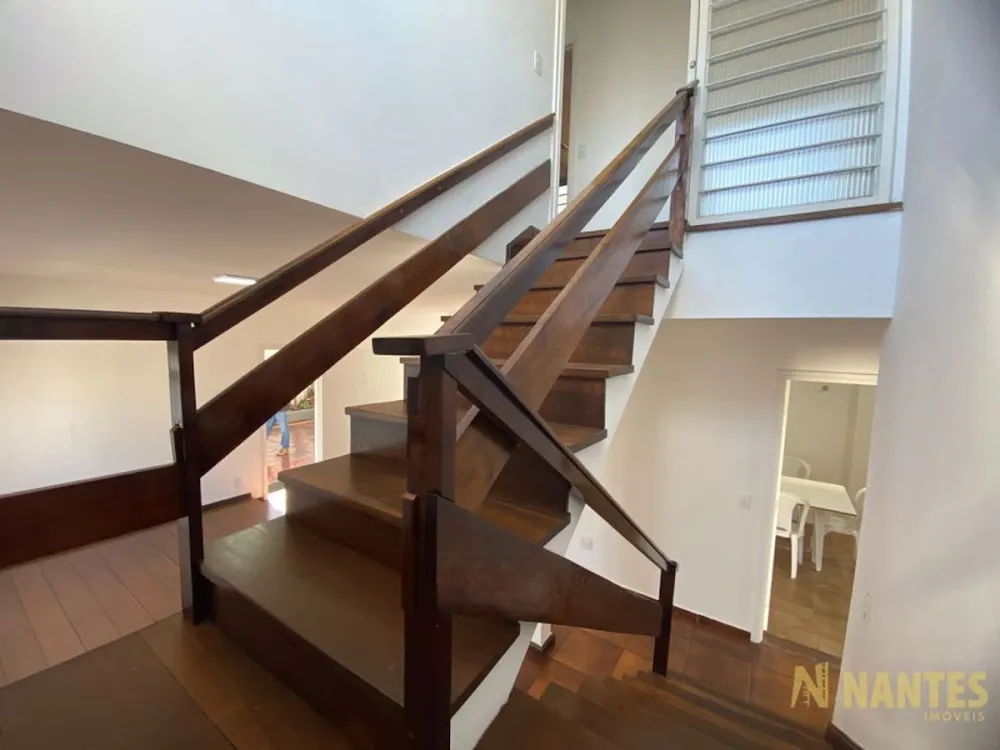 Casa, 4 quartos, 260 m² - Foto 13