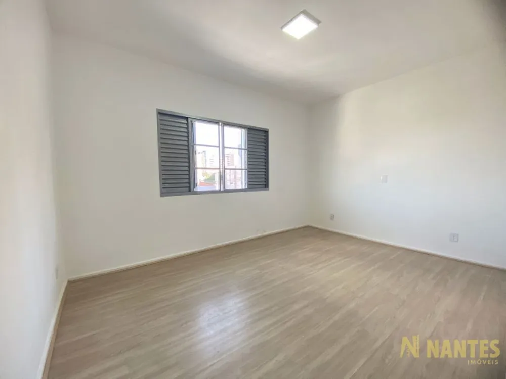 Casa, 4 quartos, 260 m² - Foto 2