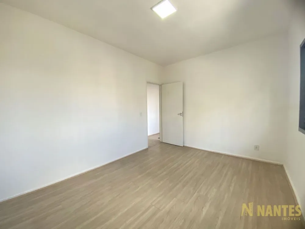 Casa, 4 quartos, 260 m² - Foto 4