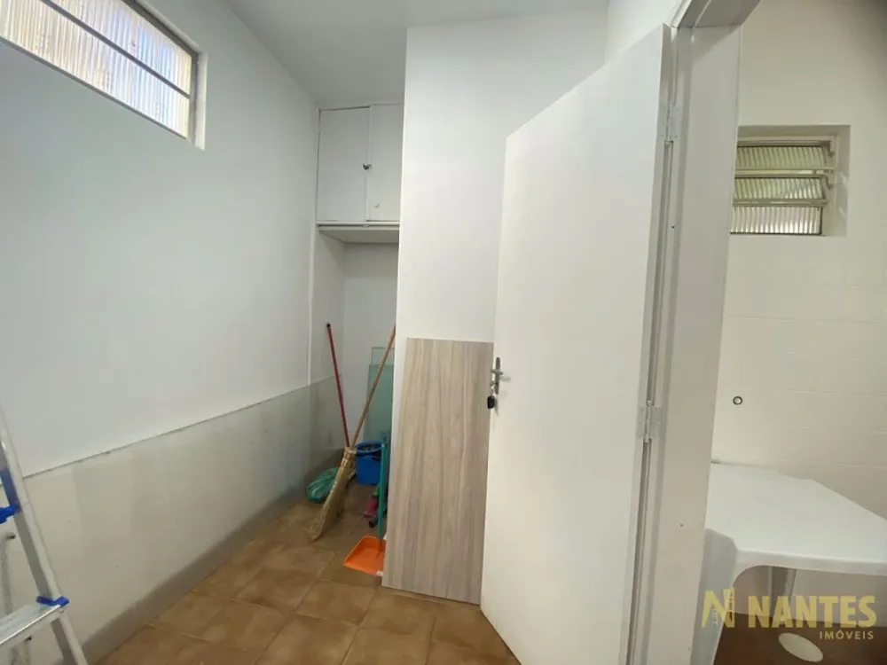 Casa, 4 quartos, 260 m² - Foto 14