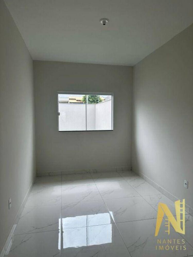 Casa à venda com 2 quartos, 62m² - Foto 3