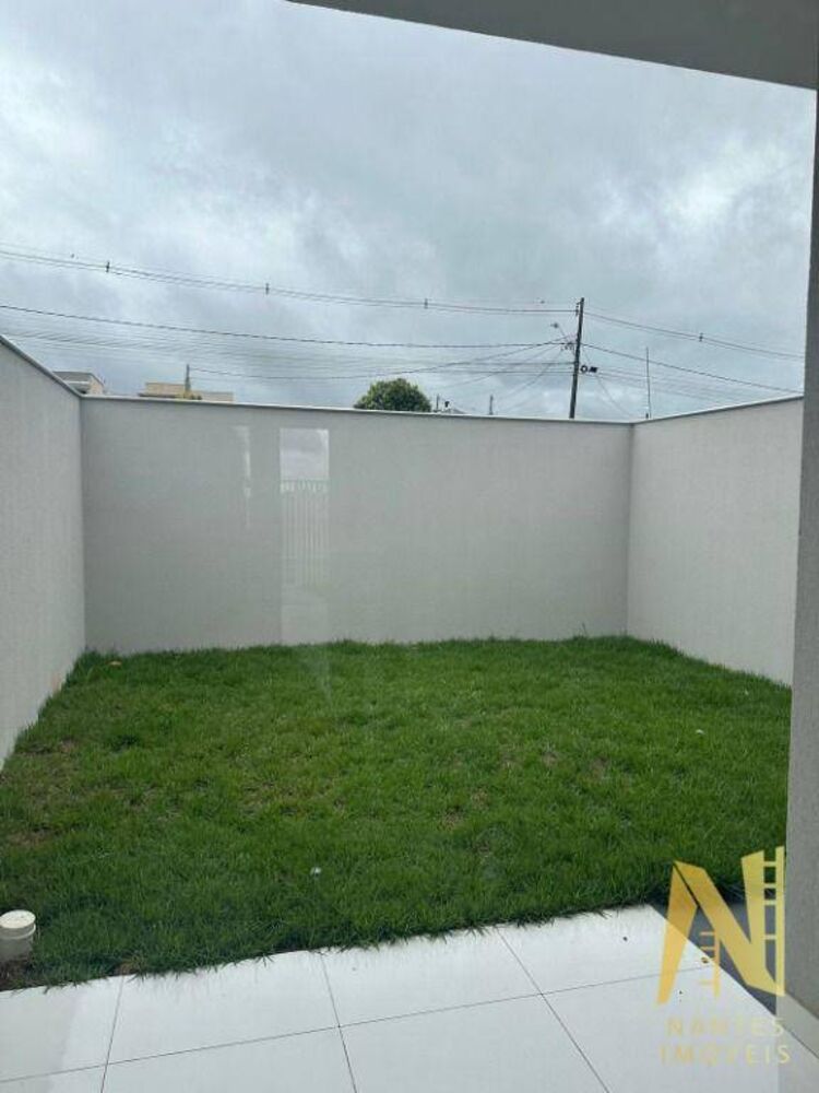 Casa à venda com 2 quartos, 62m² - Foto 4