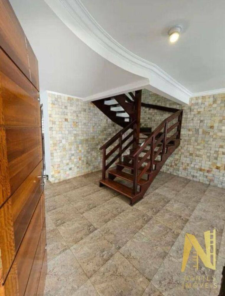 Casa, 4 quartos, 202 m² - Foto 3