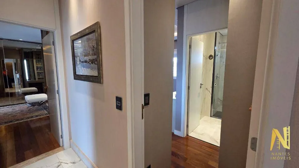 Apartamento, 3 quartos, 245 m² - Foto 11
