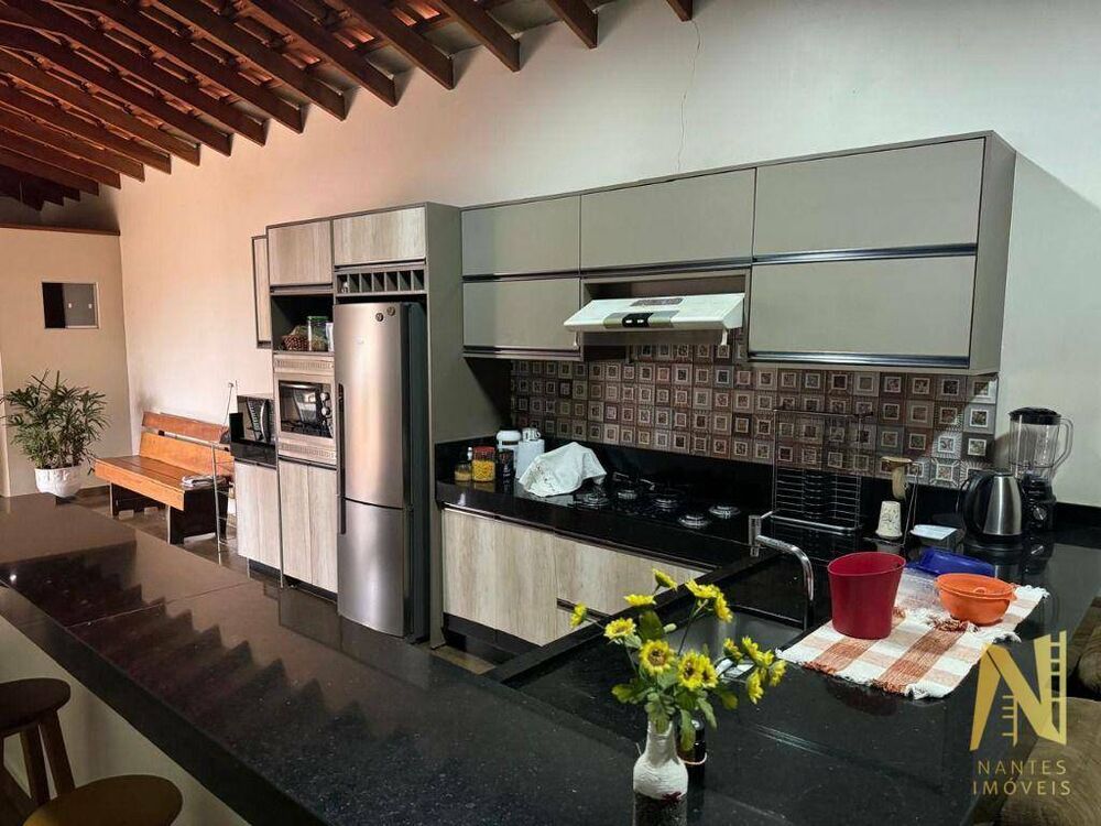 Casa, 3 quartos, 400 m² - Foto 1