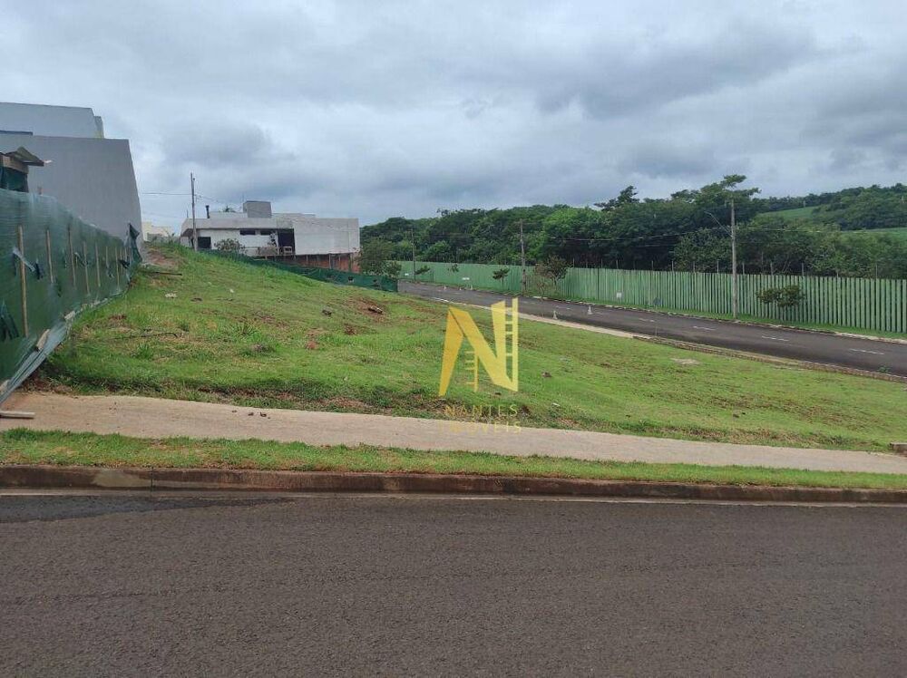 Loteamento e Condomínio, 300 m² - Foto 1