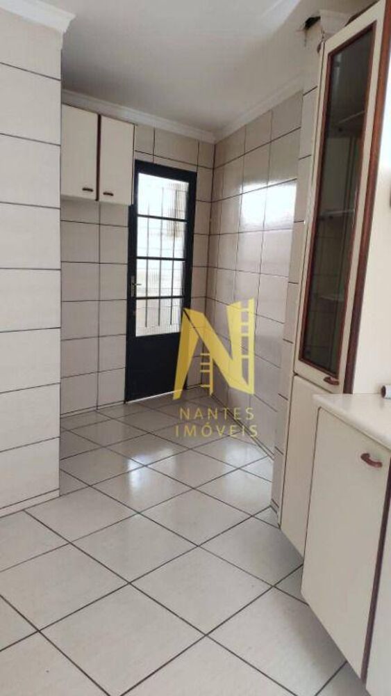 Casa, 3 quartos, 180 m² - Foto 4