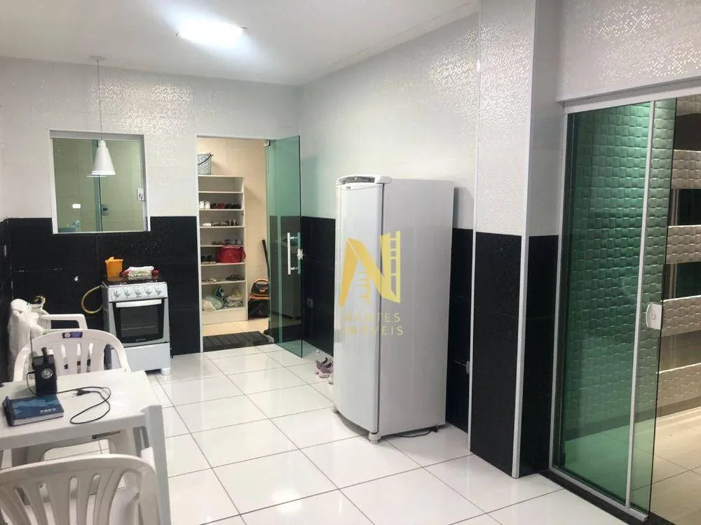 Casa, 3 quartos, 230 m² - Foto 9