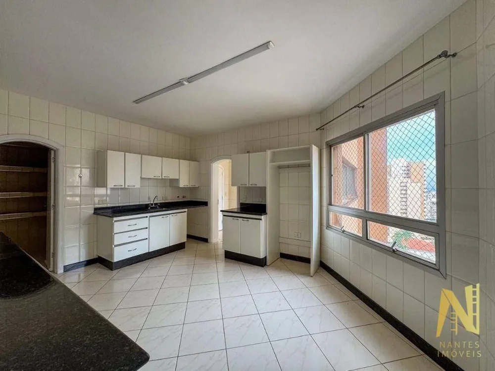 Apartamento, 3 quartos, 298 m² - Foto 11