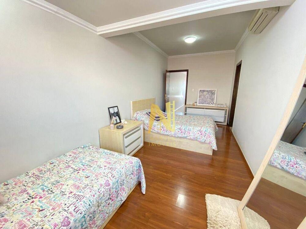 Casa, 5 quartos, 625 m² - Foto 33