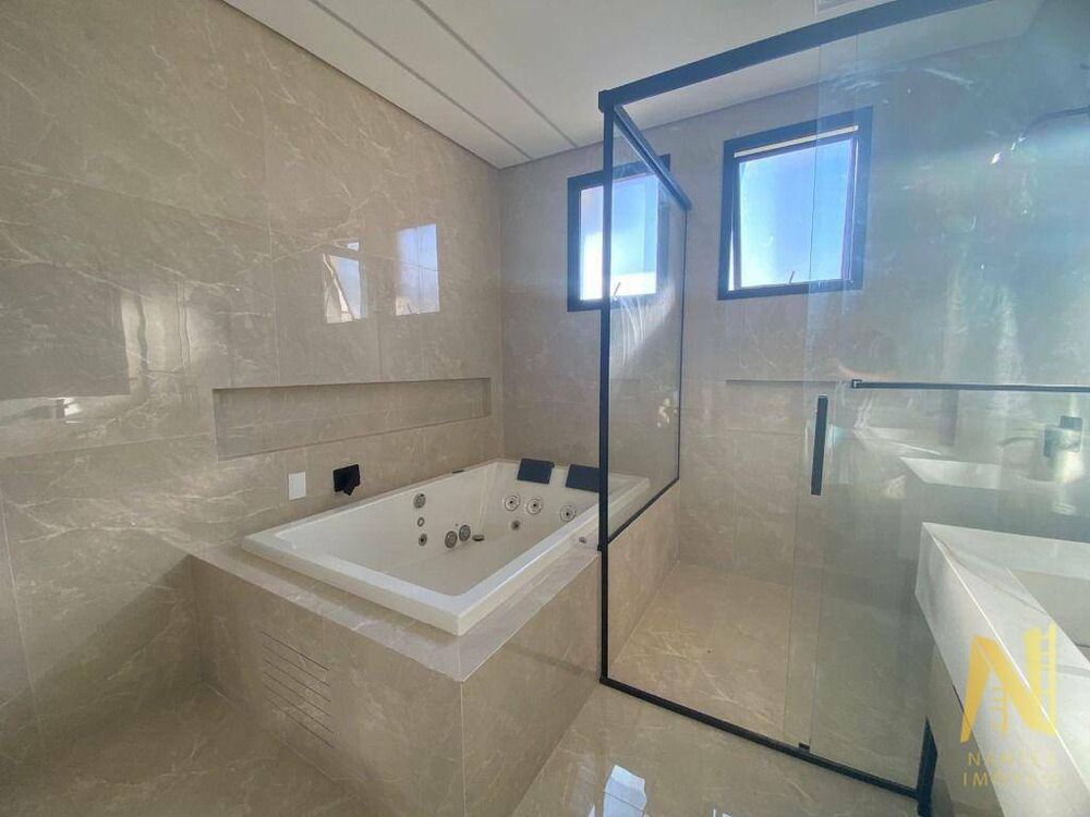 Casa, 3 quartos, 300 m² - Foto 14