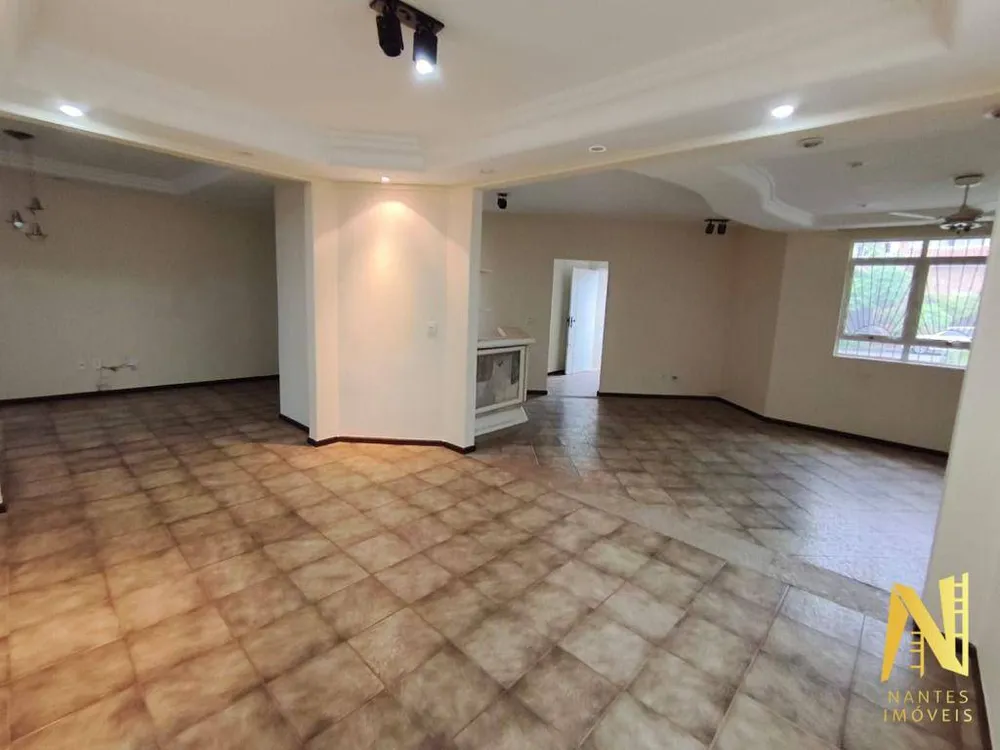 Casa, 4 quartos, 350 m² - Foto 4