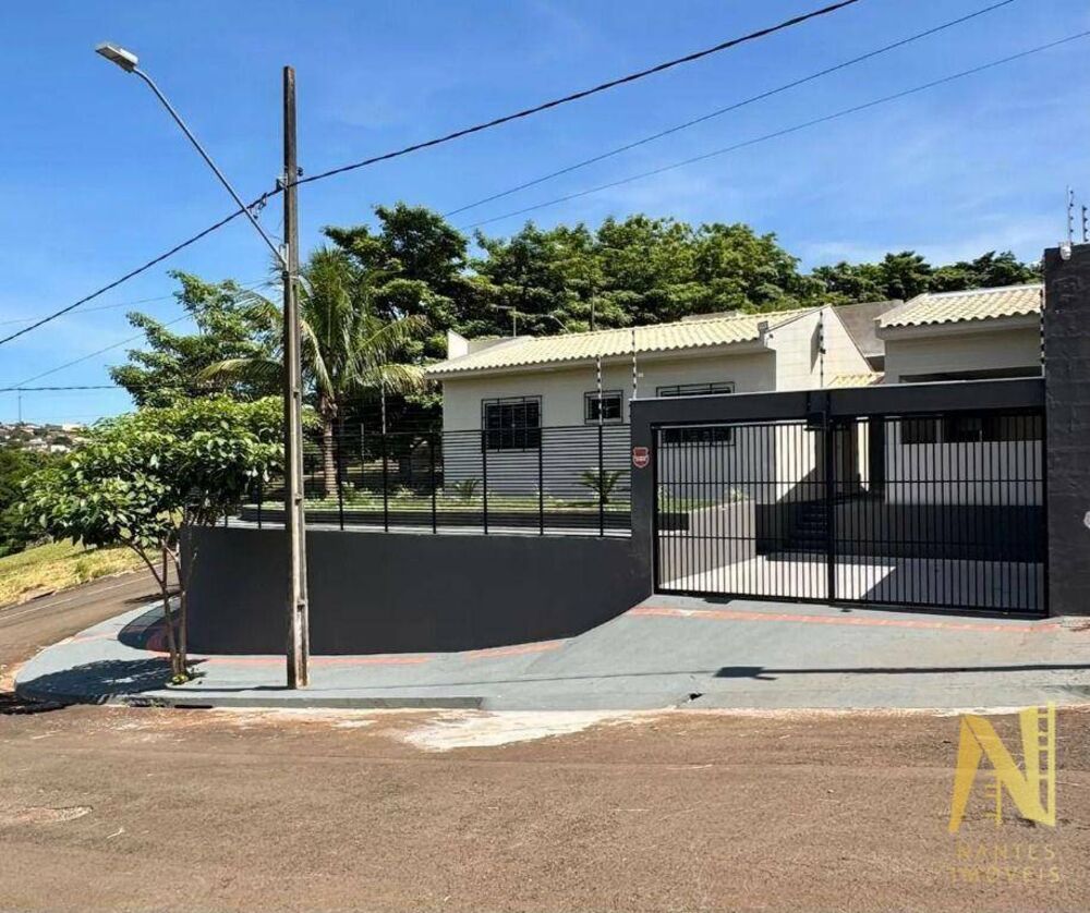 Casa, 2 quartos, 90 m² - Foto 1