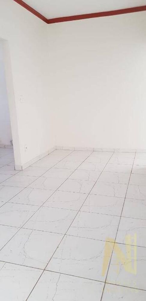 Casa à venda com 3 quartos, 96m² - Foto 4