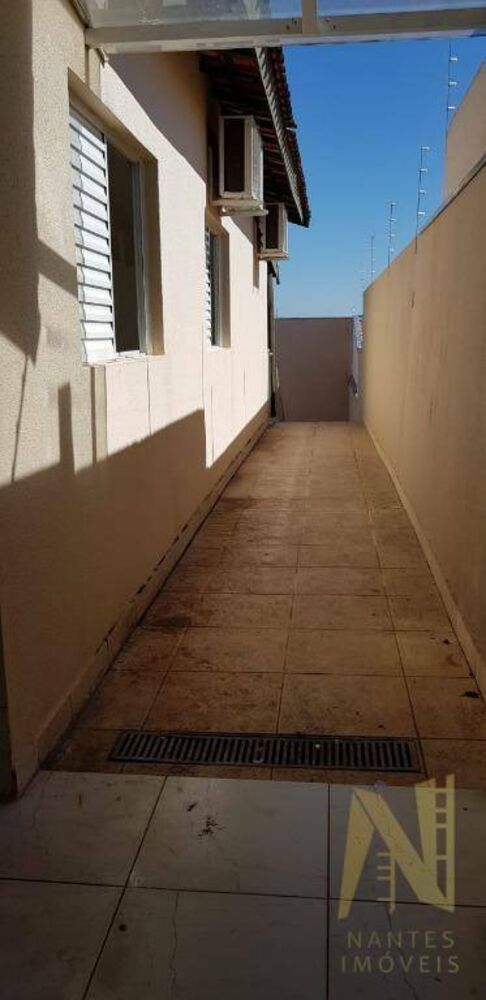Casa à venda com 3 quartos, 96m² - Foto 13