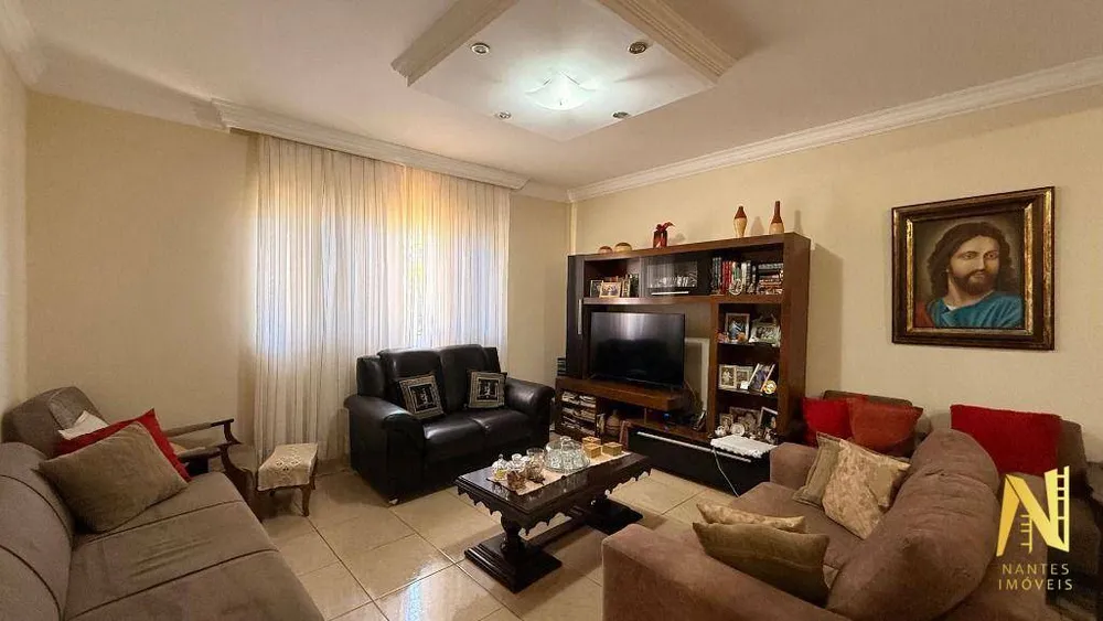 Casa, 5 quartos, 158 m² - Foto 2