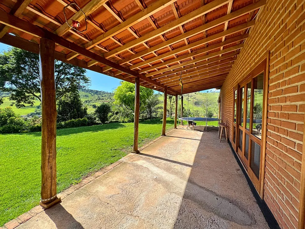 Chácara, 3 quartos, 3800 m² - Foto 1