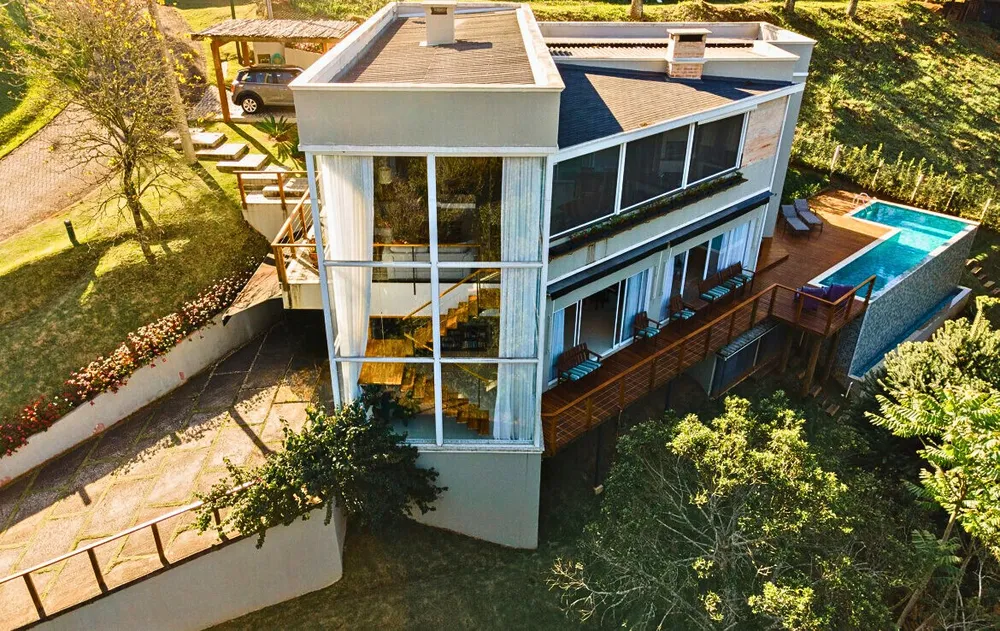 Casa, 4 quartos, 330 m² - Foto 2