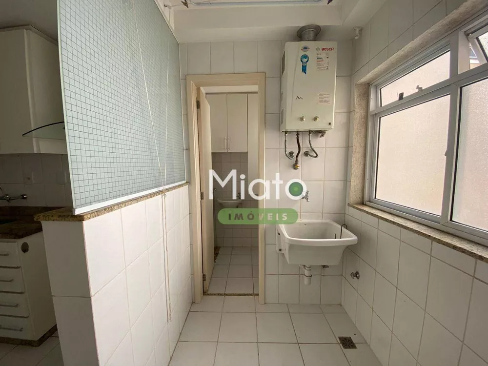 Apartamento à venda com 2 quartos, 80m² - Foto 3