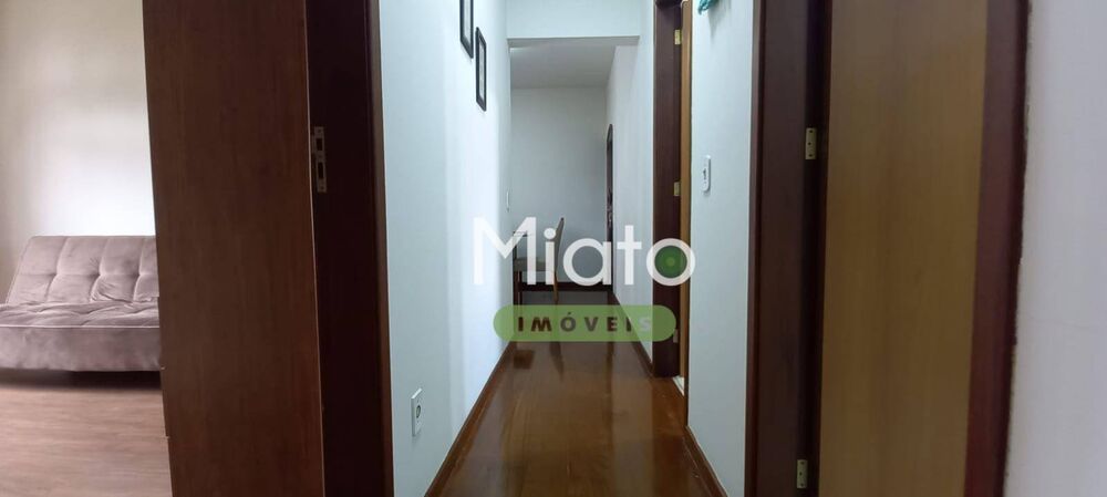 Apartamento à venda com 2 quartos, 77m² - Foto 3