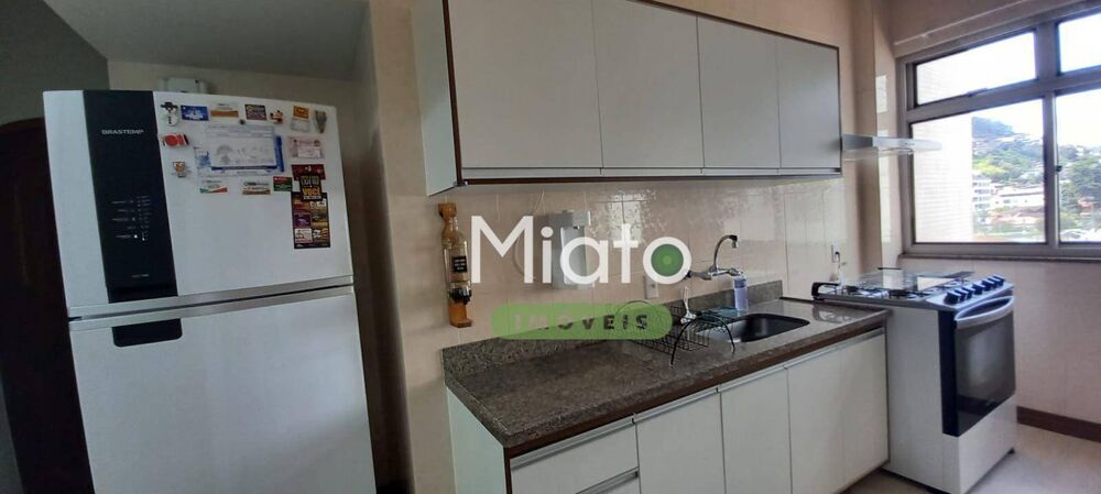 Apartamento à venda com 2 quartos, 77m² - Foto 9