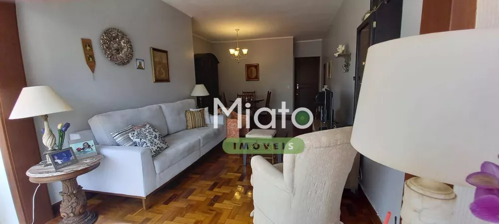 Apartamento à venda com 2 quartos, 78m² - Foto 4