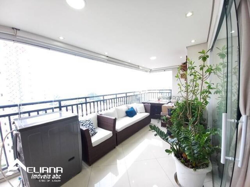 Apartamento à venda com 3 quartos, 145m² - Foto 1