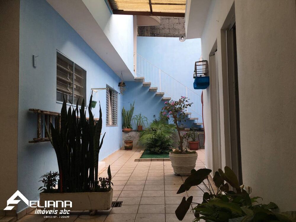Sobrado à venda com 3 quartos, 340m² - Foto 1