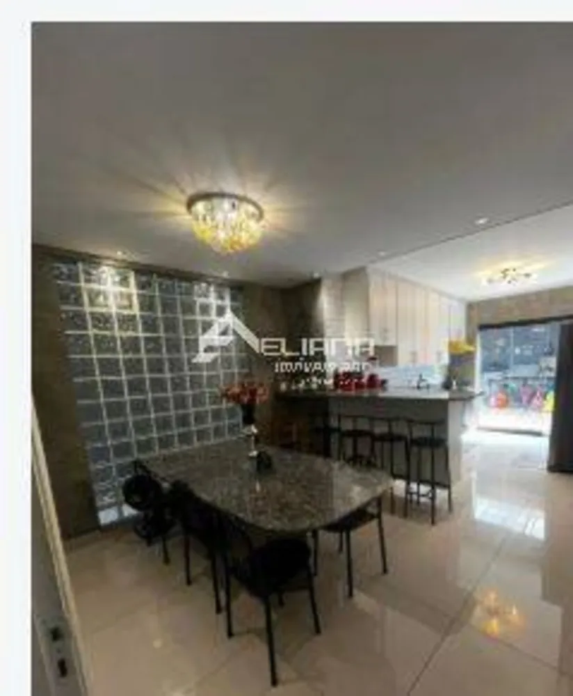 Sobrado, 3 quartos, 225 m² - Foto 2