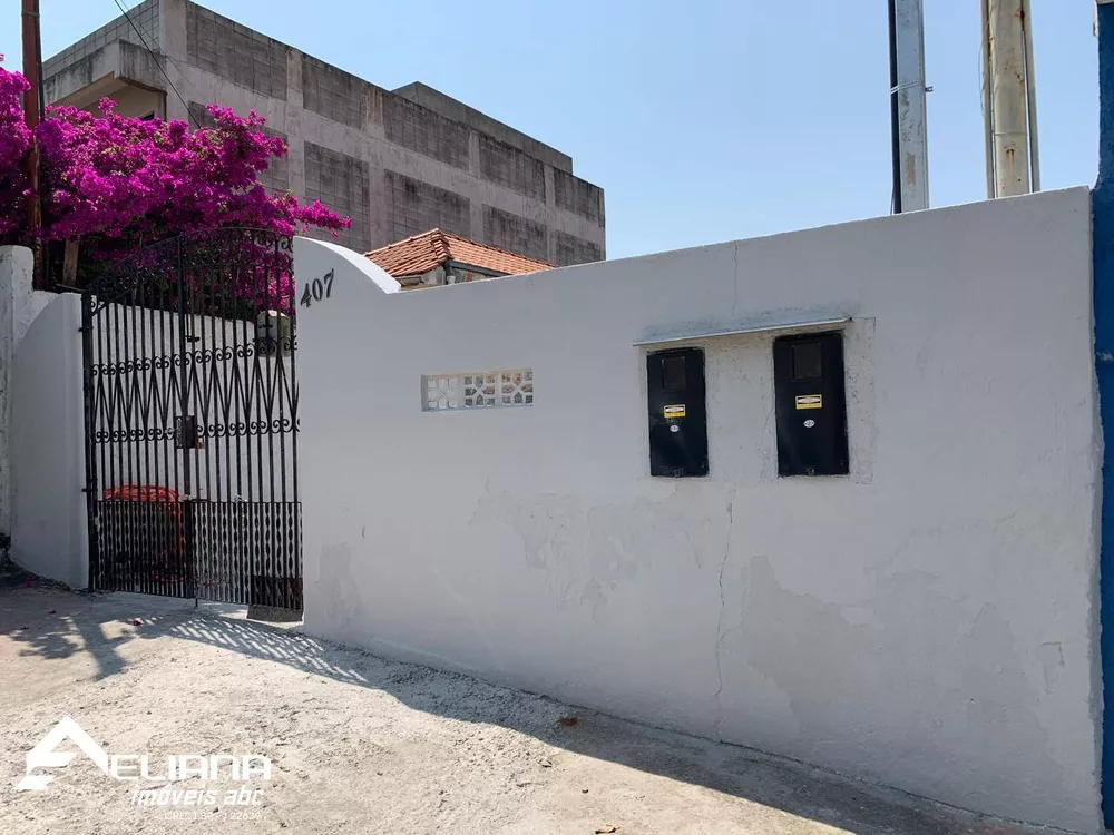 Casa à venda com 3 quartos, 118m² - Foto 1