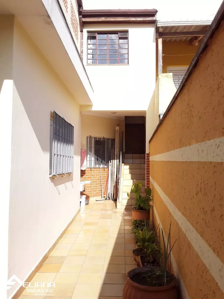 Casa à venda com 2 quartos, 130m² - Foto 1