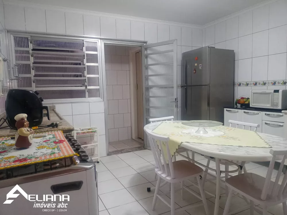 Sobrado à venda com 2 quartos, 119m² - Foto 2