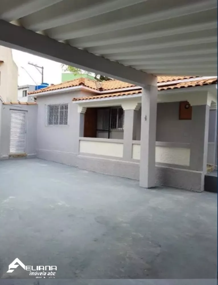 Casa à venda com 2 quartos, 82m² - Foto 1