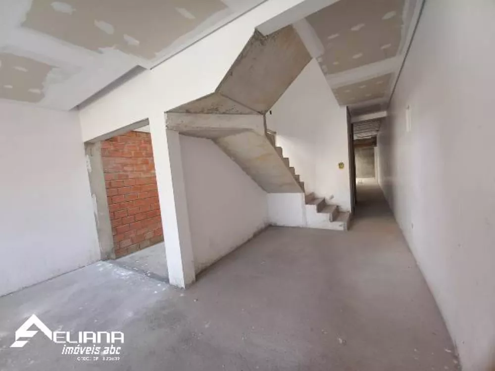 Sobrado à venda com 3 quartos, 257m² - Foto 4