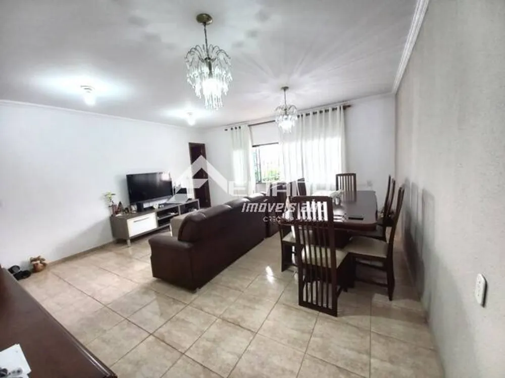 Casa, 3 quartos, 217 m² - Foto 4