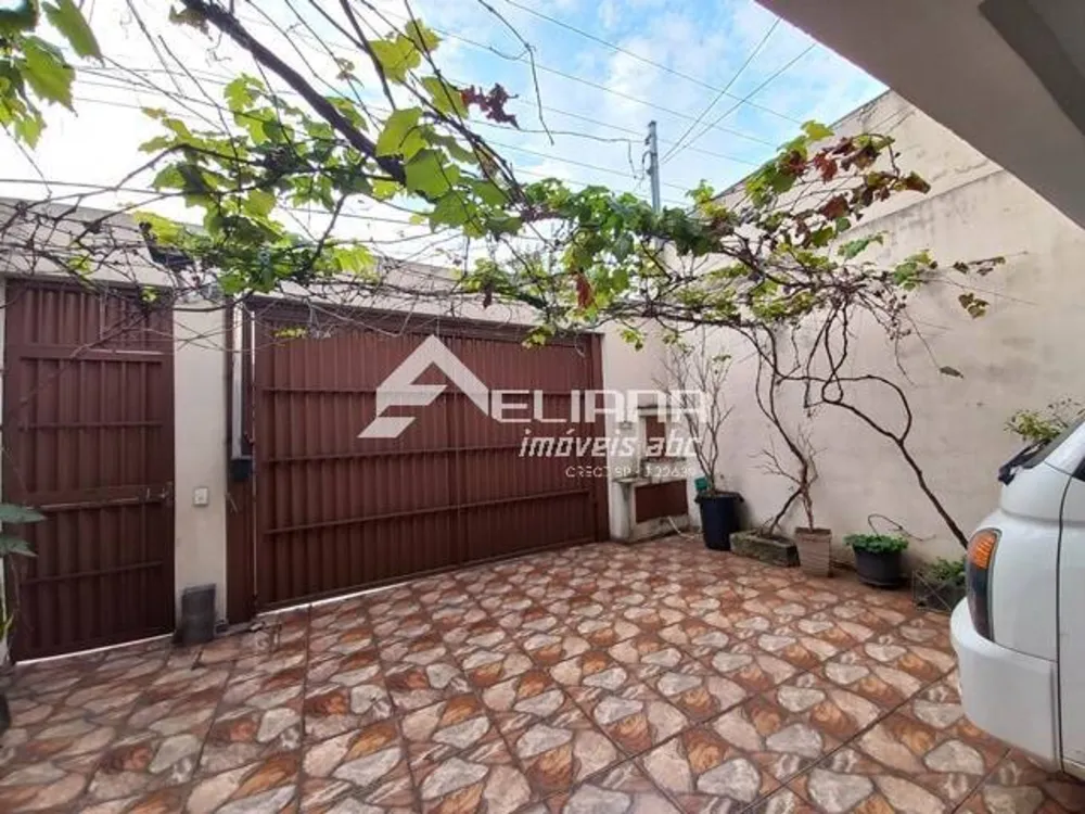 Casa, 3 quartos, 217 m² - Foto 1