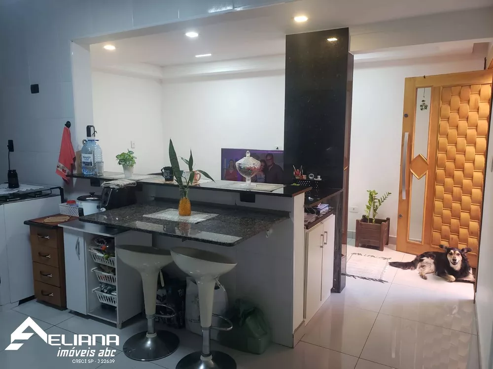 Sobrado à venda com 2 quartos, 124m² - Foto 1