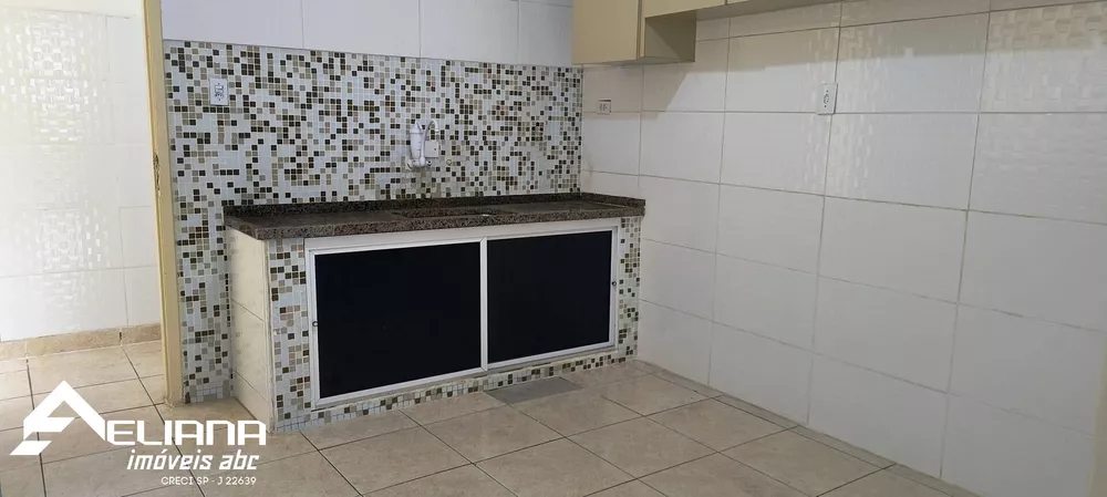 Sobrado para alugar com 3 quartos, 100m² - Foto 2