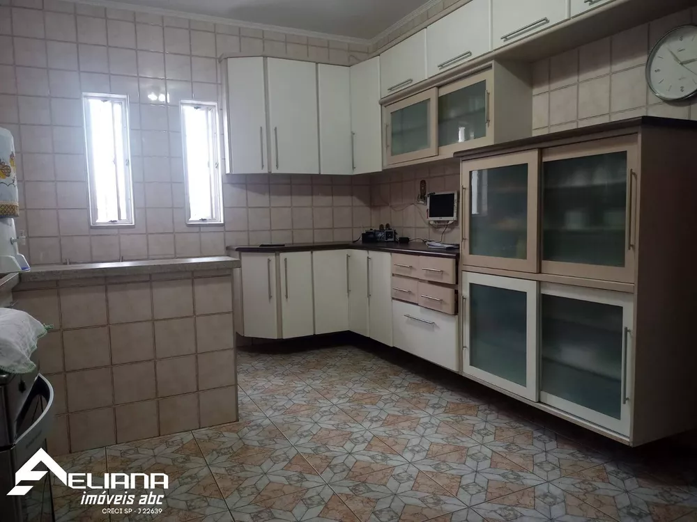 Sobrado à venda com 3 quartos, 150m² - Foto 1