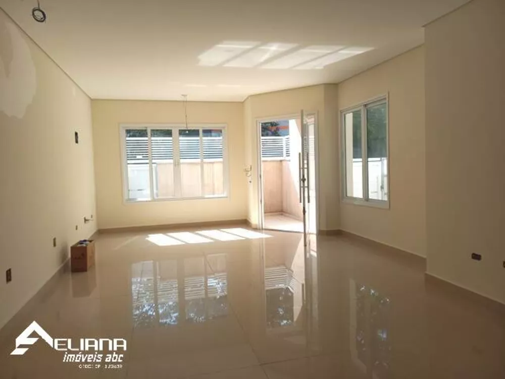 Sobrado à venda com 4 quartos, 600m² - Foto 2