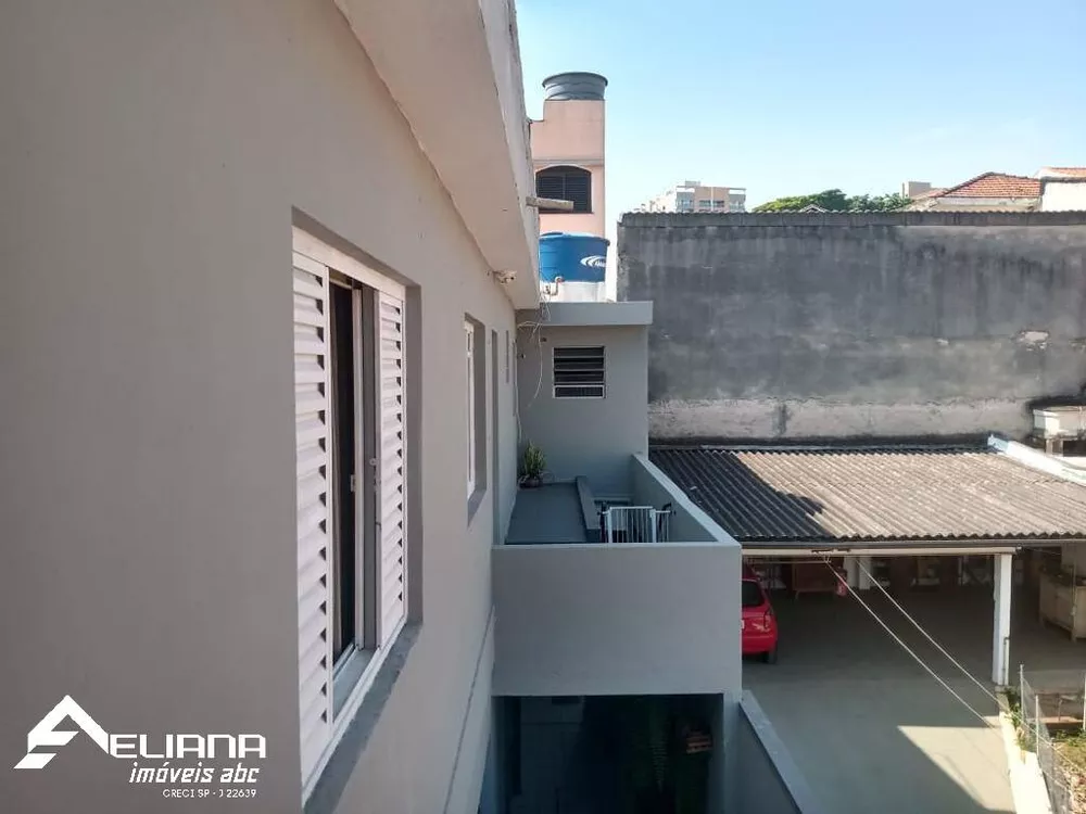 Sobrado à venda com 4 quartos, 217m² - Foto 1