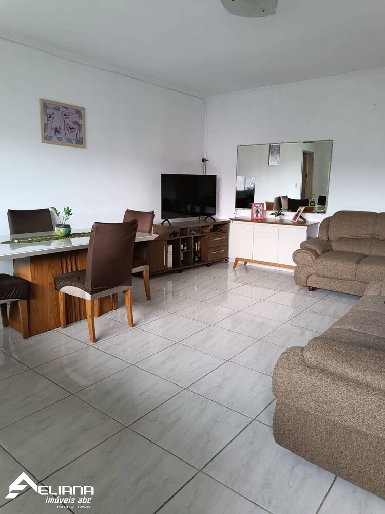 Casa à venda com 6 quartos, 150m² - Foto 4