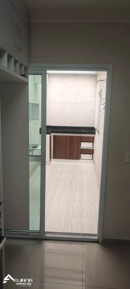 Apartamento à venda com 2 quartos, 58m² - Foto 3