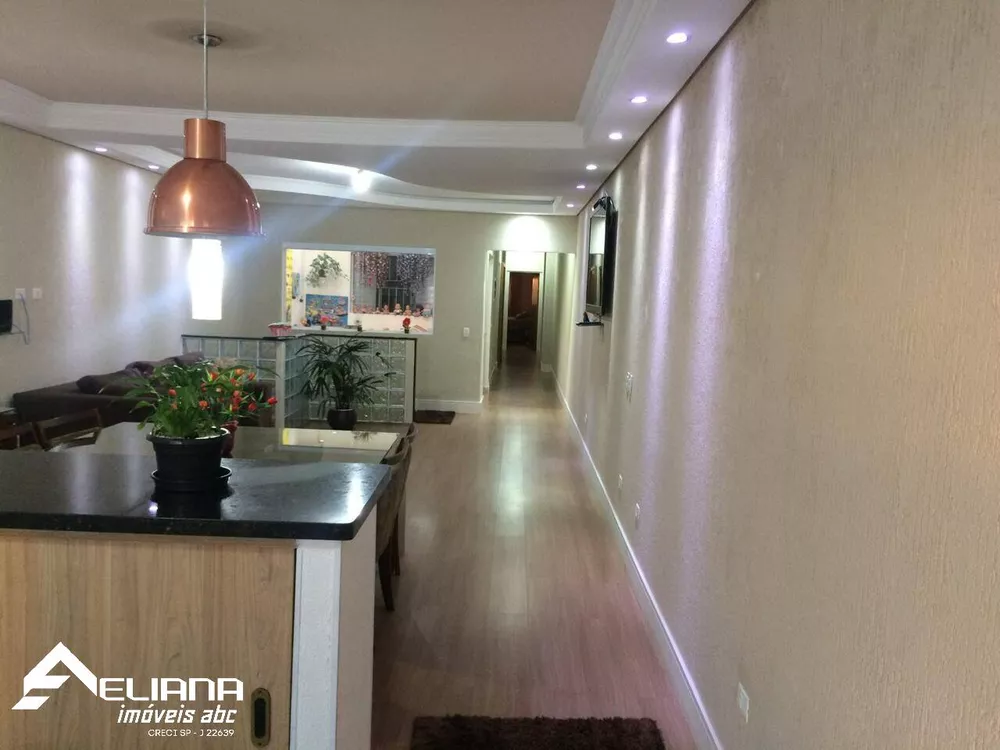 Sobrado à venda com 3 quartos, 340m² - Foto 1