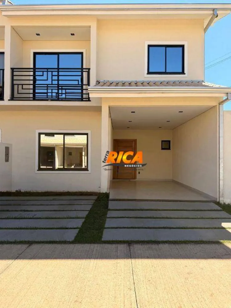 Sobrado, 3 quartos, 174 m² - Foto 1