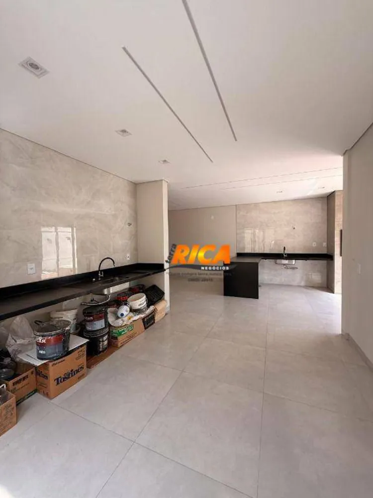 Sobrado, 3 quartos, 174 m² - Foto 2