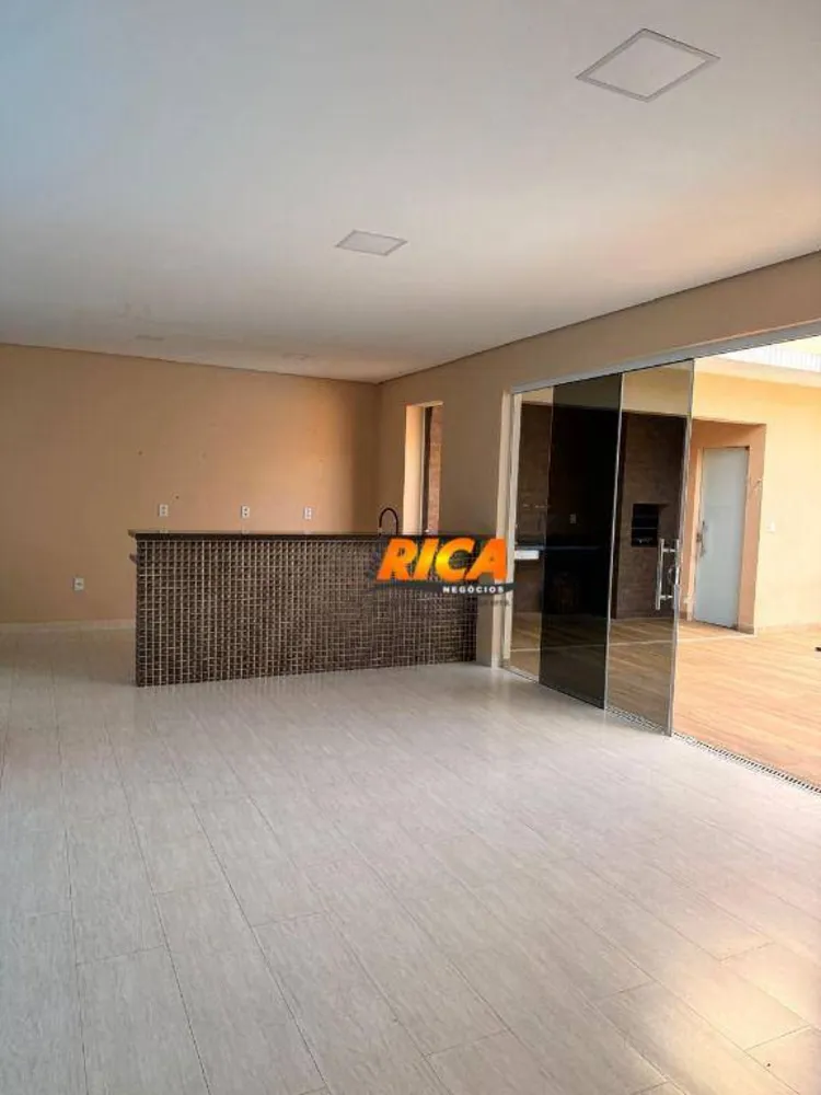 Casa, 2 quartos, 280 m² - Foto 1
