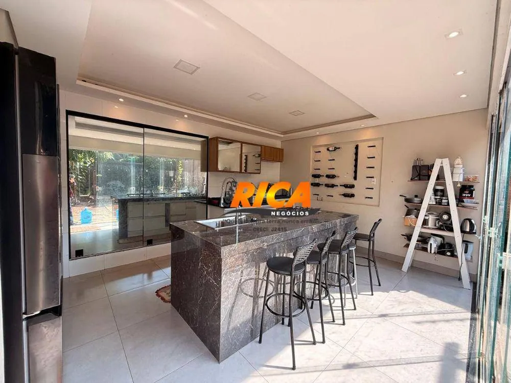 Sobrado, 4 quartos, 280 m² - Foto 1