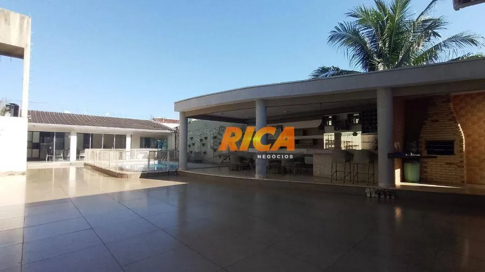 Casa, 5 quartos, 350 m² - Foto 2