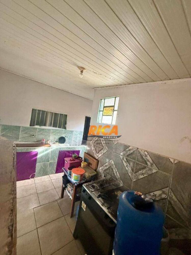 Casa à venda com 3 quartos, 99m² - Foto 4
